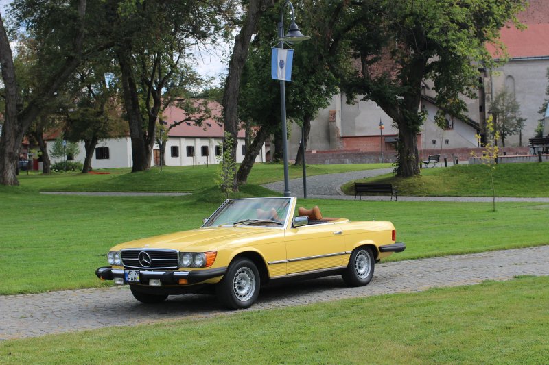 Mercedes Benz 450SL