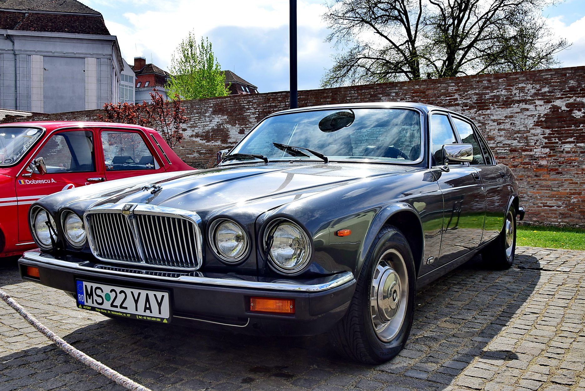 Jaguar XJ12